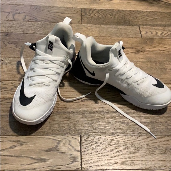nike zoom shift basketball